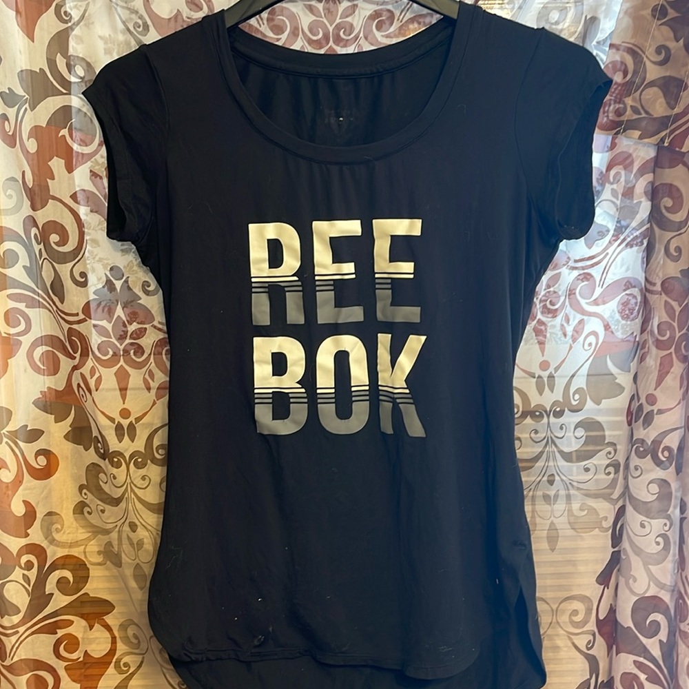 Woman’s XS Reebok Black Tee